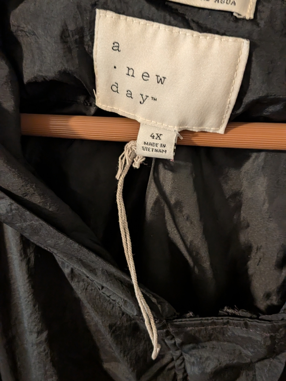 water-resistant black outer jacket from Target's A New Day brand in size 4X Nwt - Picture 8 of 11
